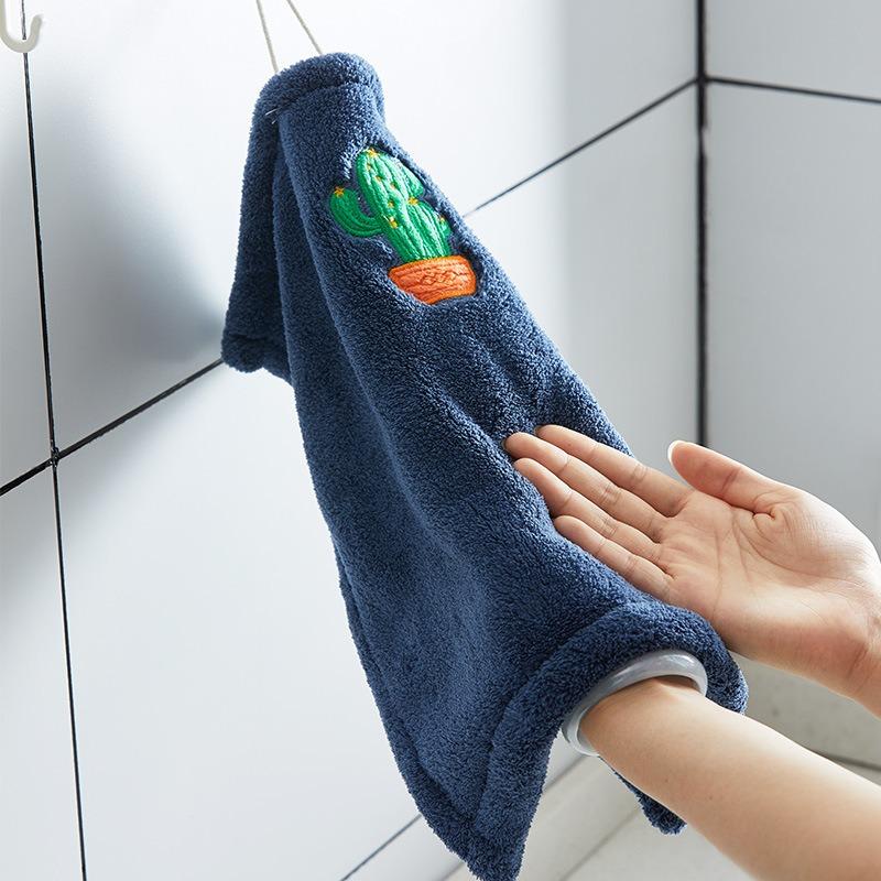 Kitchen Towel Quick-drying Handkerchief Hanging Type Absorbent Square Cute Children Hand Towel Small Towel Coral Fleece