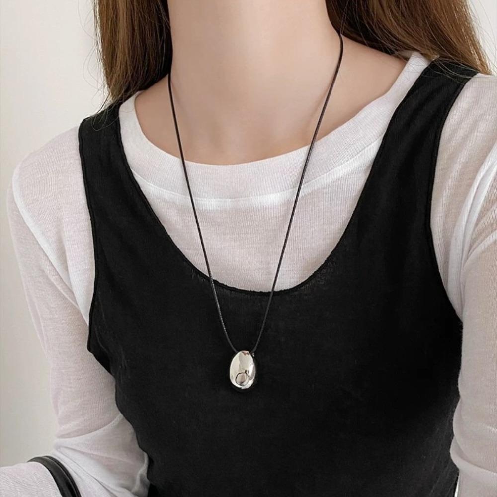 Drawable Black Rope Women Necklace Adjustable Pendant Necklaces New Sweater Chain  Women