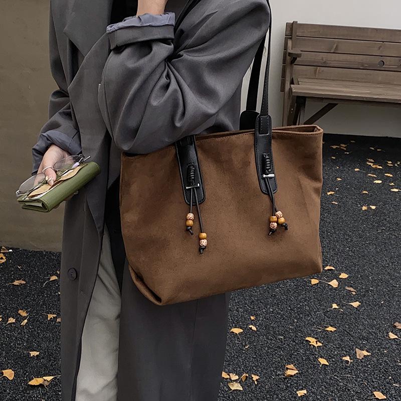 Damen Handtasche mit großem Fassungsvermögen, lässig, aus weichem Leder - 2025 Vielseitiger Single-Shoulder-Achselhöhlen-Stil
