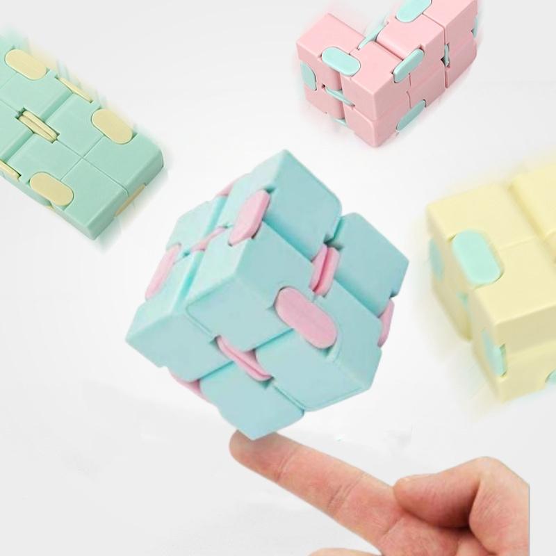 Cube Fidget Mini Infinity Cube Puzzle Cube Anxiety Relief Magic Puzzle Flip Toy Suitable for ADHD and Autism Gift