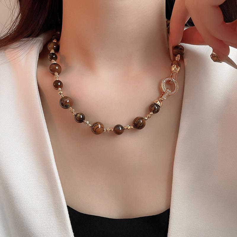 Maillard Tiger Eye Oval Necklace for Women - Light Luxury Autumn/Winter Clavicle Chain Fashion High-End Jewelry