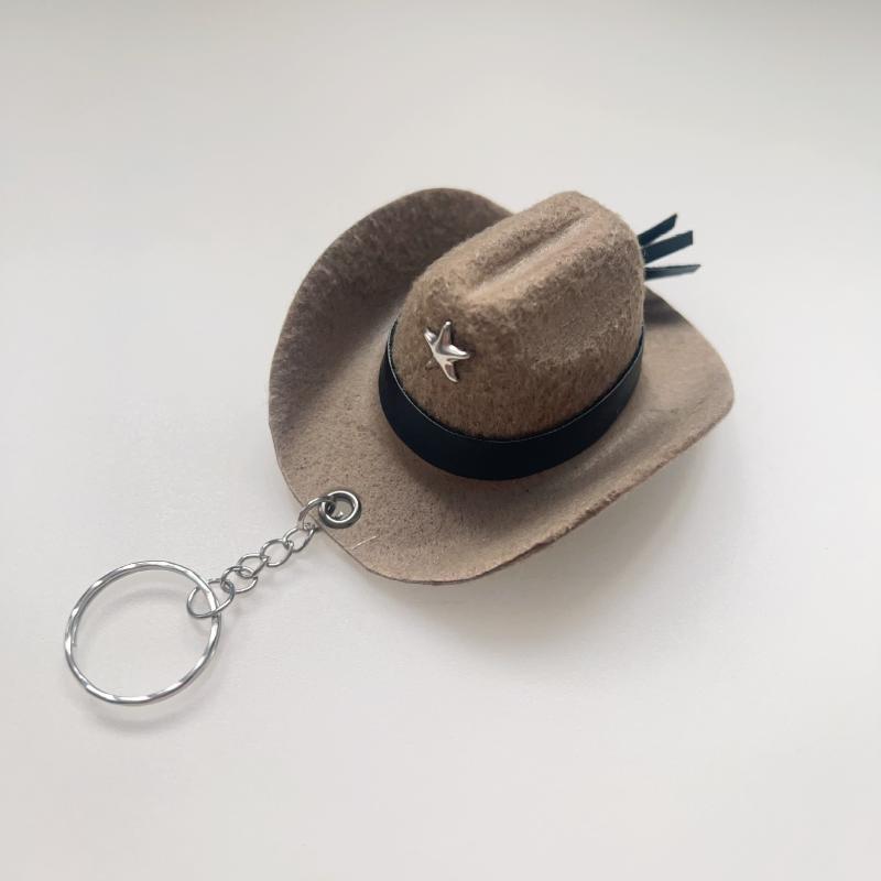 Stylish Western Cowboy Hat Keychain Pendant Durable Polyester Keyrings Portable Bag Keychains Decoration For Men Women Gift