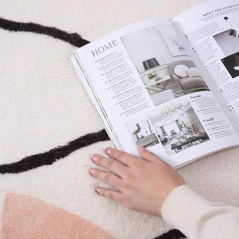 Cartoon Fine Plush Circular Carpet Thick Anti-Slip Floor Mat for Living Room Bedside Easy To Clean Wear-Resistant Floor Covering