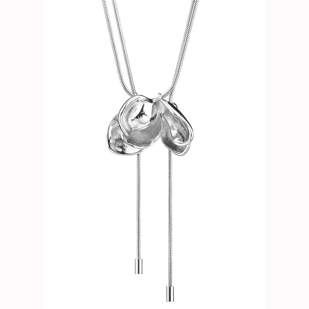 Niche High-End Petal Long Necklace for Women - Autumn/Winter Versatile Sweater Chain