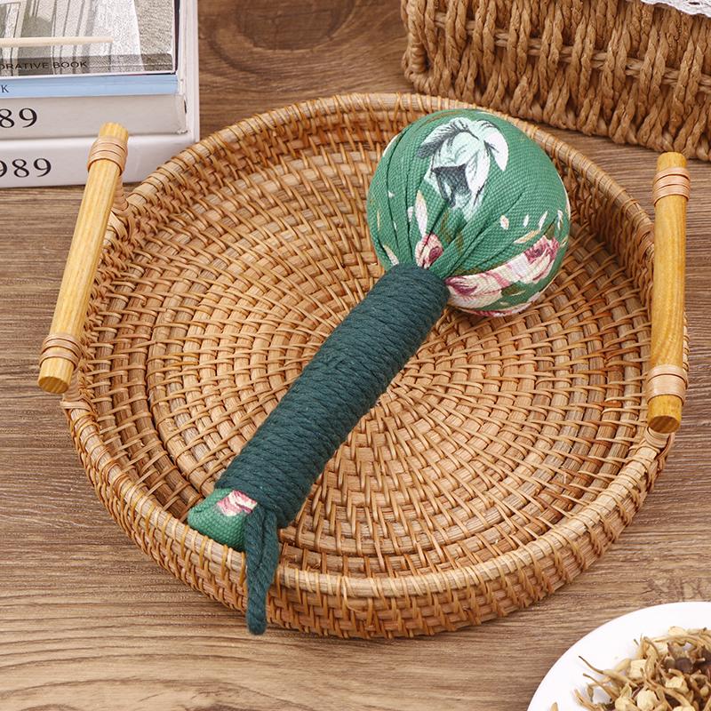 Entspannen Klopf Massage Werkzeug Wermut Kräuter Füllung Bequem Percussion Massager Hammer Kräuter Medizin Akupunkturpunkt