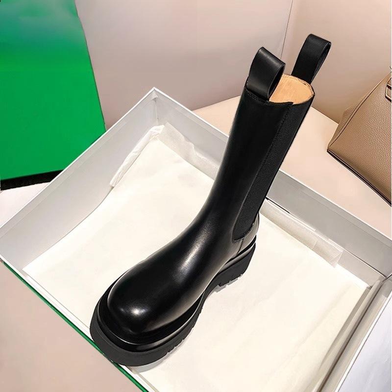 

Mona leather inner heightening Martin boots women s small British mid-range cigarette boots thick-soled Chelsea short boots 35