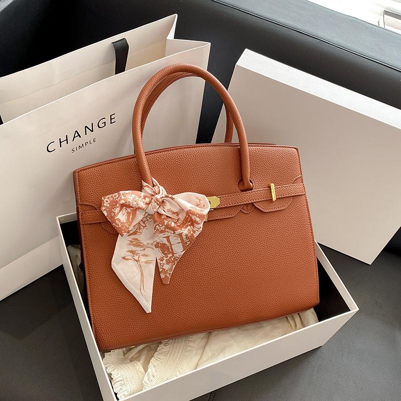 

Новая сумка высокого класса, шелковый шарф, контрастная платиновая сумка, портативная на плечо женская сумка