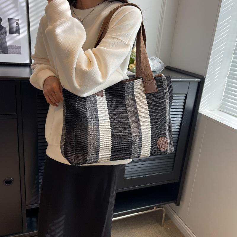 Big Bag Women's Bag 2025 New Fashion Contrasting Color Striped Canvas Commuter Tote Bag Trendy Underarm Shoulder Bag
