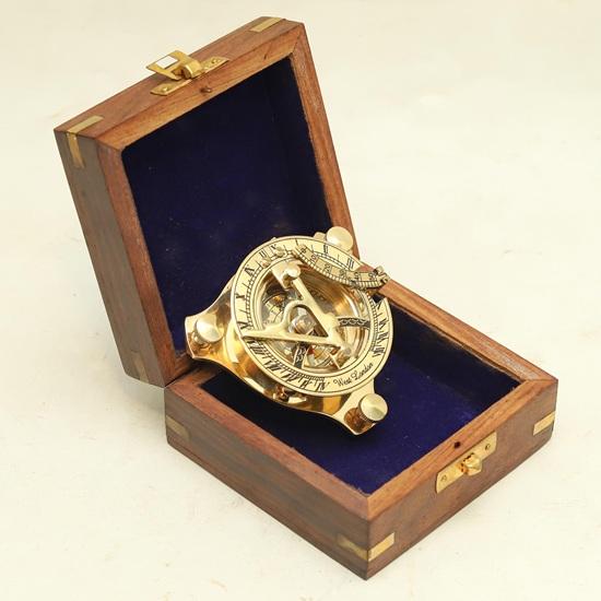 10.16 Cm Brass Sundial Compass with Wooden Box Engraving Gift Nautical Décor Handmade Steampunk Travel Compass Gift