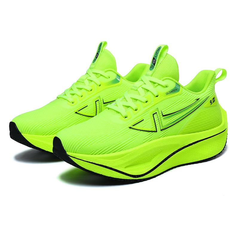 New marathon racing non-slip and wear-resistant running shoes couple popcorn carbon board cushioning rebound soft-soled sports shoes