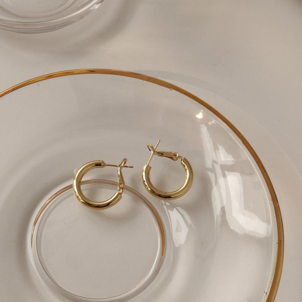 Холодные минималистичные серьги 1 pair