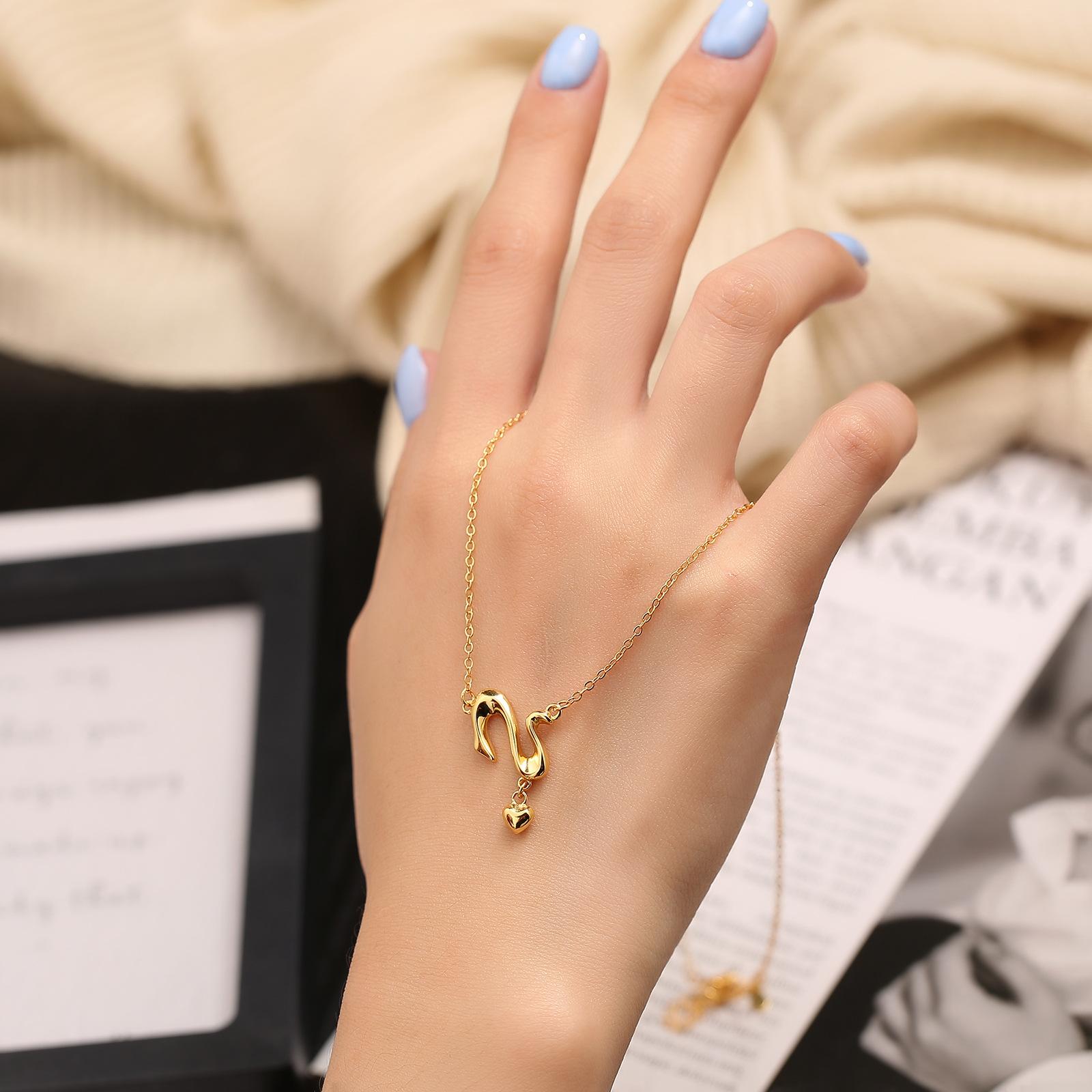 The New Snake Necklace Interweaves Snake and Heart, Creating A Niche and Minimalist Women s Necklace 40CM