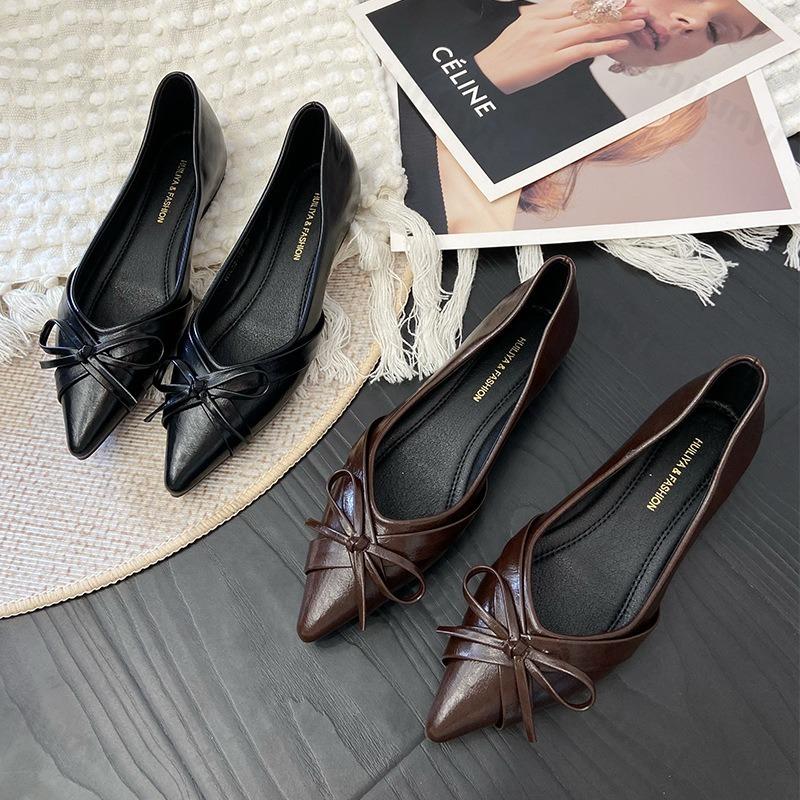 Woman Flat Shoes Fashion Pointed Toe Elegant Butterfly Knot Casual Comfort Soft Slip on Shoes Spring New Simple Versatile Flats