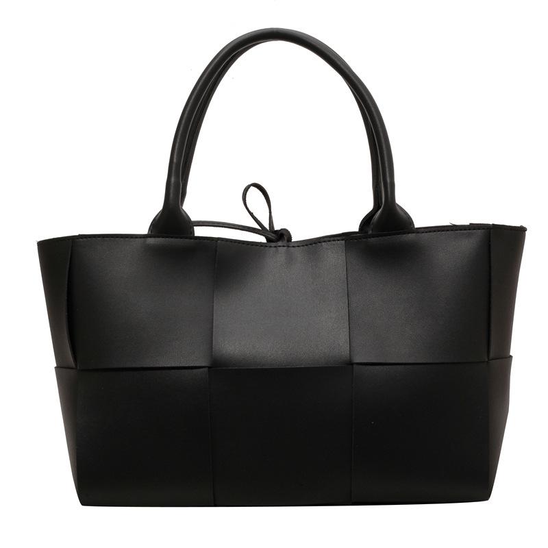 

Women’s 2026 Large Capacity Woven Shoulder Bag - High-Quality Fashion Tote for Commuting 39*13*21 cm чорний