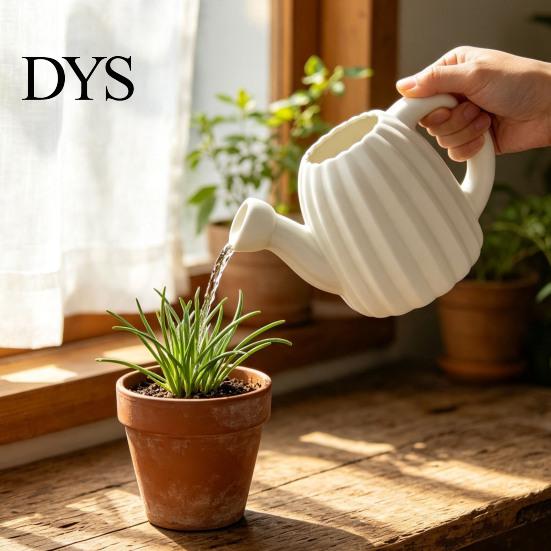 Minimalist Home Garden Decor Cute Cactus Watering Can, Shower Head Plastic Creative Gardening Equipment Pot, Small Can for Houseplants, Indoor Flowers