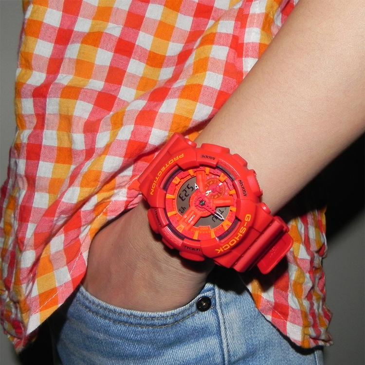 Casio LCD/Analog Dual Display Series 200M Water Resistant Quartz Movement Resin Strap Unisex Watches Red GA-110AC-4A