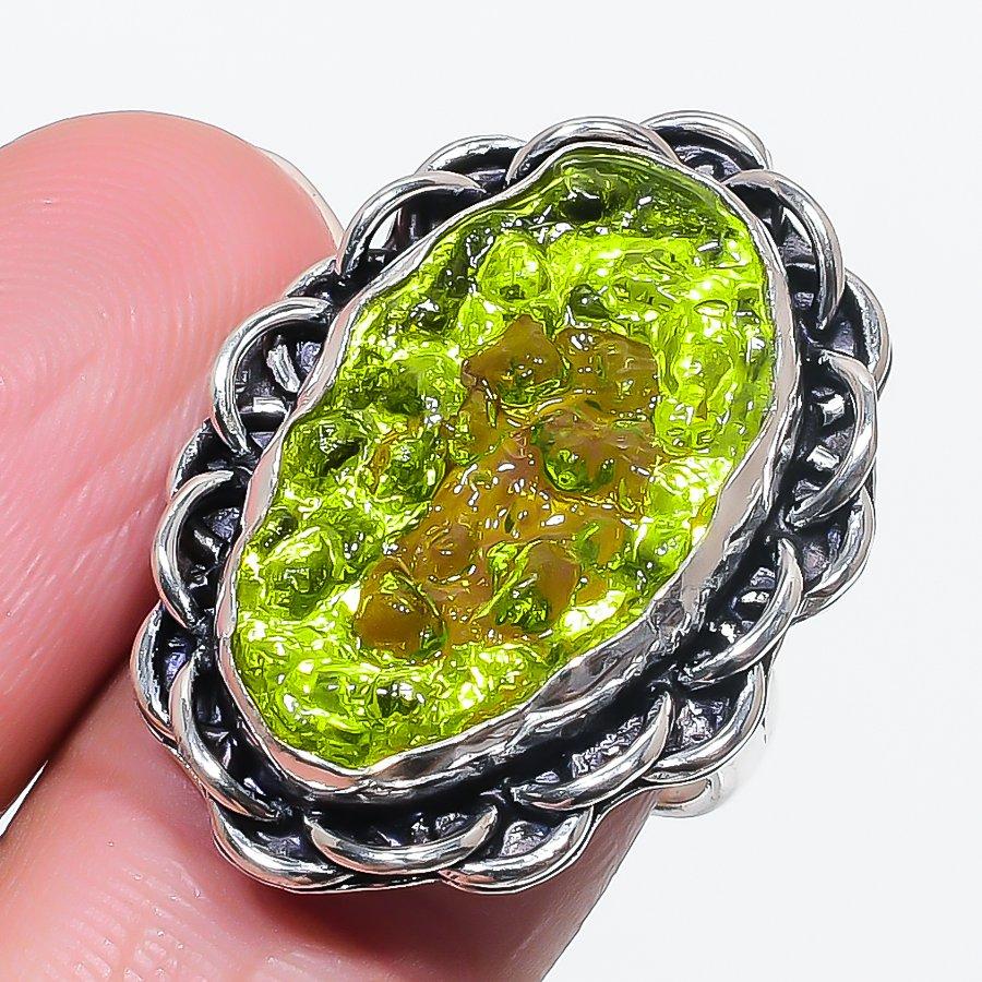 Natural Moldavite Quartz Gemstone 925 Sterling Silver Jewelry Ring Size 7.5 w5Y88