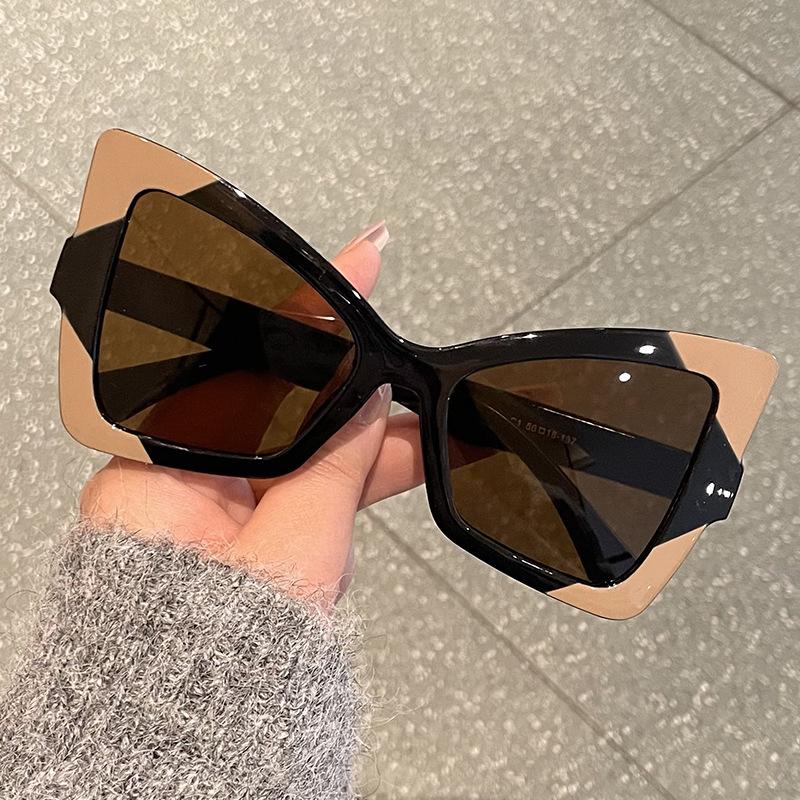 New Vintage Cat Eye Exaggerate Sunglasses Women Men Square Sun Glasses Big Eyewear for Male Female Special Shaped