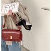 Retro Rote Taschen für Damen Neue Trendige Vielseitige Einzelne Schulter Unterarm Packung PU Leder Damen Pendler Quadratische Umhängetasche