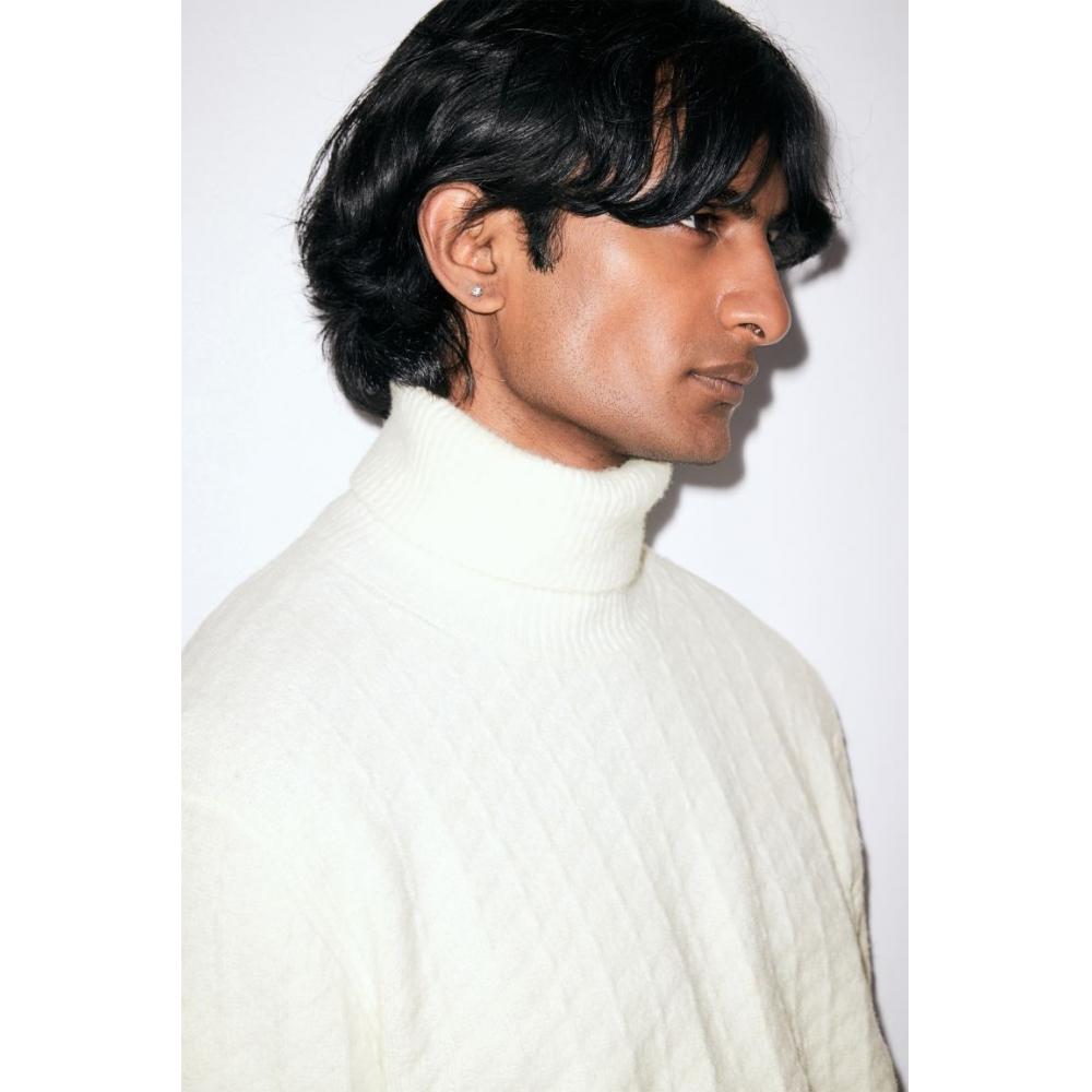 H M Turtleneck Sweater Regular Fit creaM