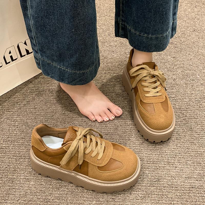 Korean version of lightweight thick-soled muffin single shoes women's 2025 autumn new fashionable soft-soled versatile casual height-increasing 