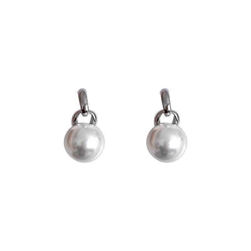 Ouyang Nana same pearl earrings 2026 sense simple stud earrings light luxury ear jewelry