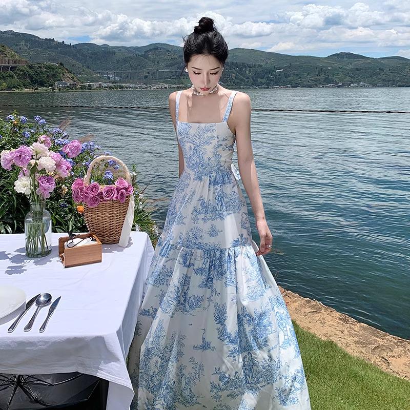 Retro Floral Sleeveless Beach Dress - Slim Fit, Versatile Vacation Style