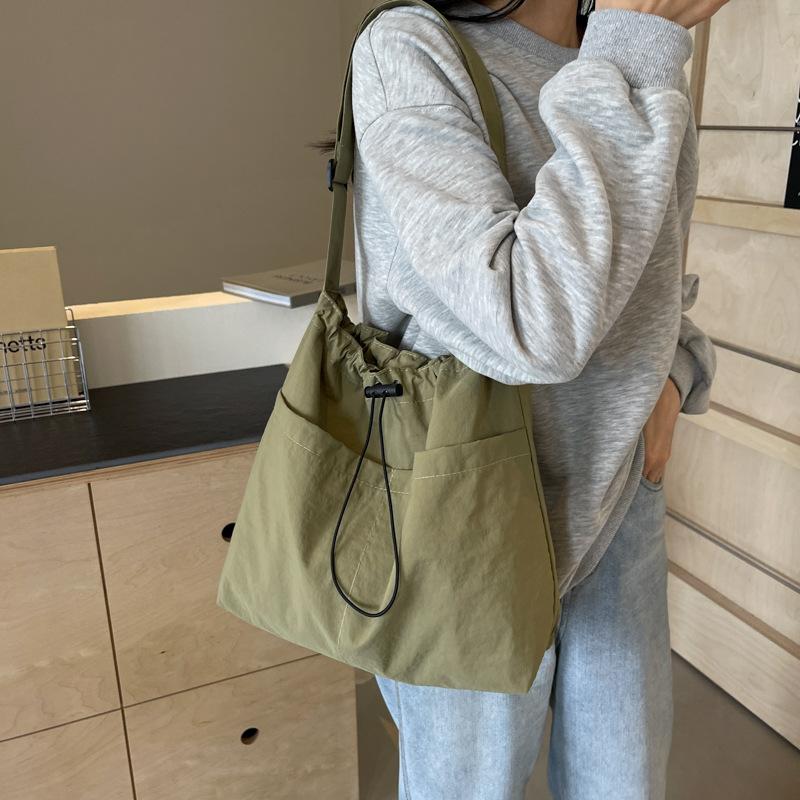 Casual Big Bag Women's 2025 New Fashion Cloth Bag Shoulder Bag Large Capacity Tote Bag for Class Commuting Crossbody Bag