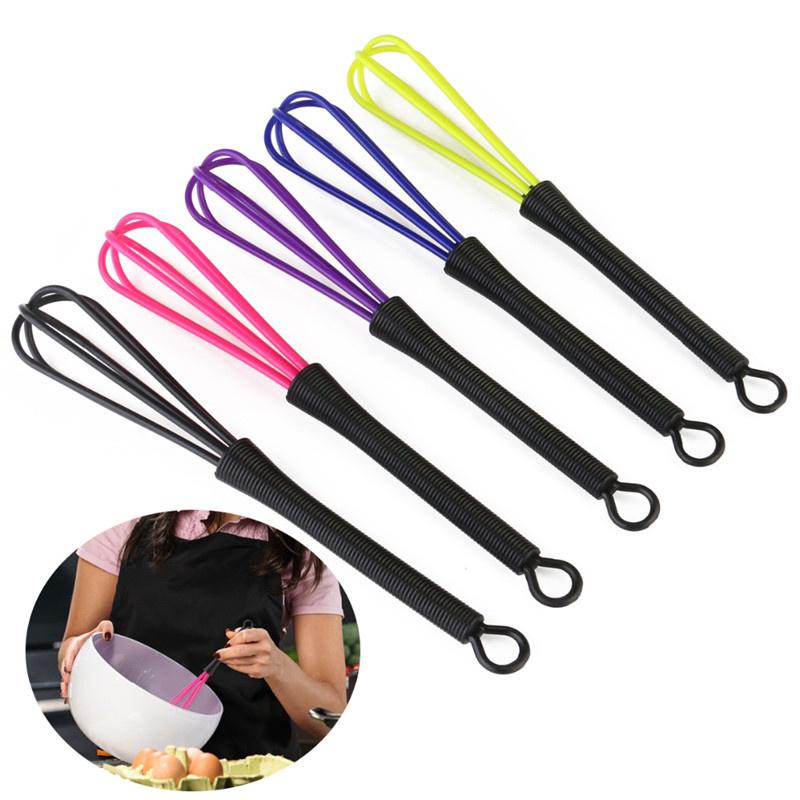 

1 шт. Мини-пластиковый инструмент для смешивания, кухонный венчик для яиц, изготовлен из полипропилена