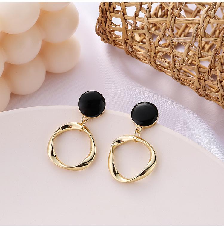 Light, High-end Earrings, Trendy Earrings, Retro Temperament Earrings