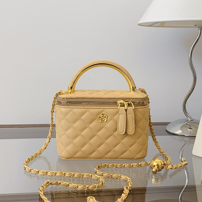 

Hand carry fashion box bag, new high-end diamond shoulder bag, trendy versatile messenger women s bag жёлтый