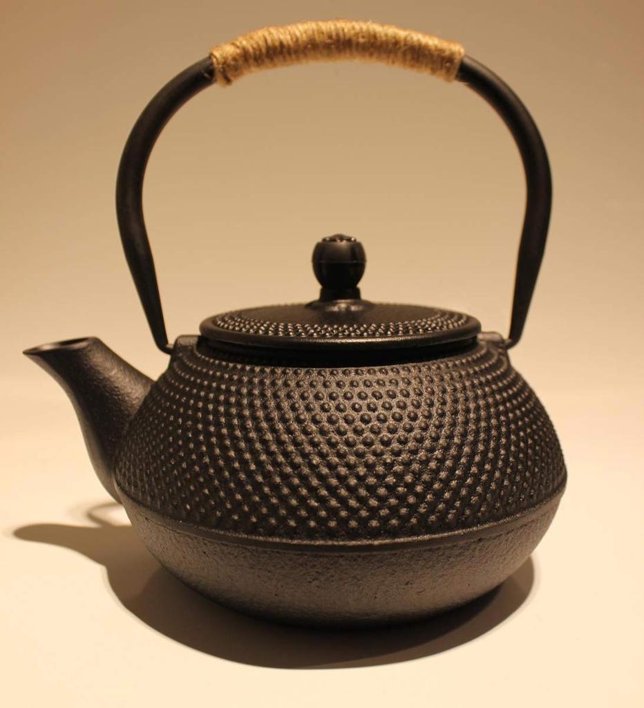 HwaGui Iron Teapot, 600ml, Induction Compatible, Direct Heat, Iron Kettle, Iron Supplement