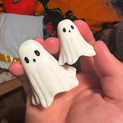 1/2/5 ks Halloweenská figurka ducha Strašidelné srdce s prostředníčkem Malý duch Pryskyřičná socha Socha Domácí kancelář Dekorace na stůl Ornament