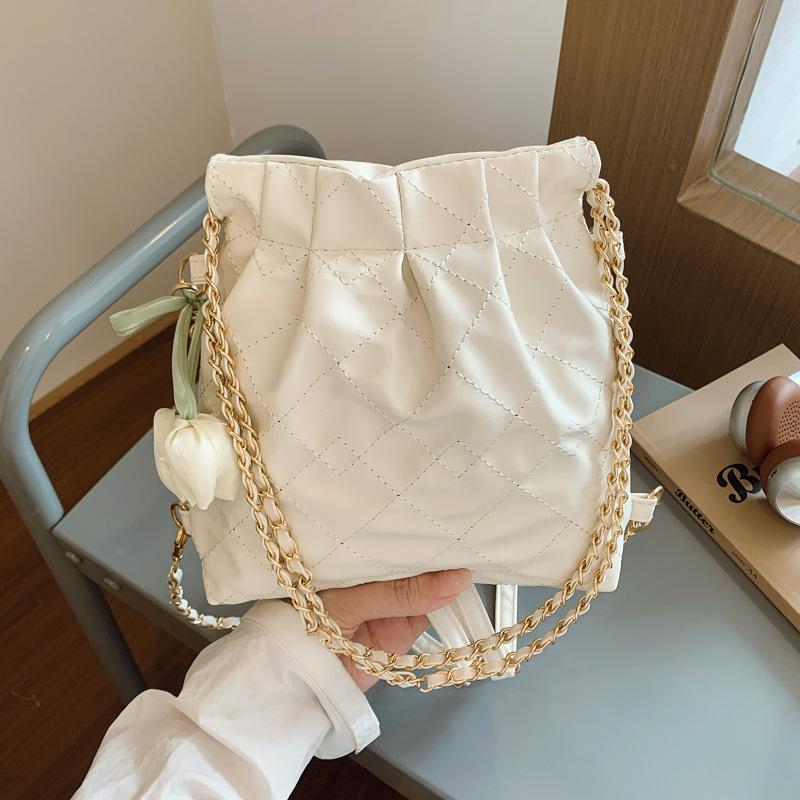 Xiaoxiangfeng chain bag 2025 summer new large-capacity stray garbage bag bag fashion handbag factory