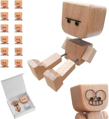 Schüttelnde Holzfigur, Charmante kleine Holzfigur, die wackelt, Schüttelnde Füße Holzpuppe für Armaturenbrett mit 12 Stück magnetischen lustigen Ausdrücken