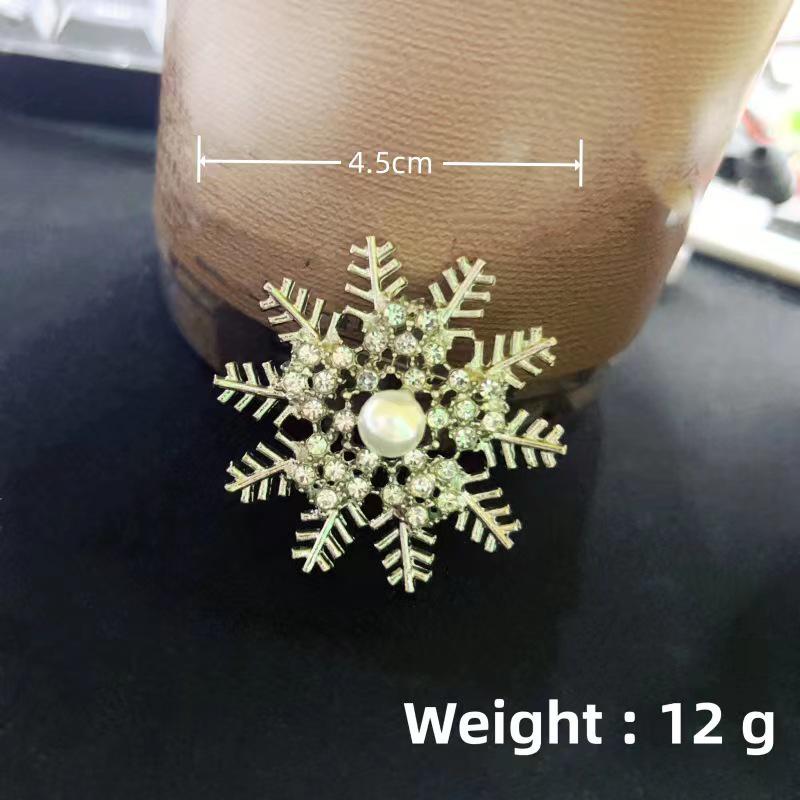 European & American Rhinestone Retro Gypsophila Eight-Pointed Star Brooch for Sweaters & Scarves