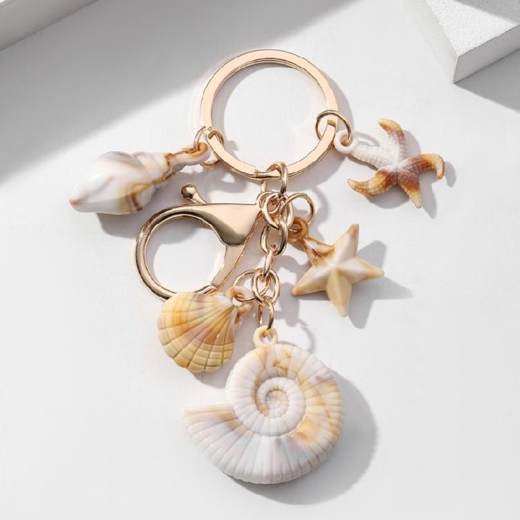 Exquisite Shell Keychain Conch Starfish and Star Pendant Keyring Bag Decoration Fashionable Beach Vacation Accessory