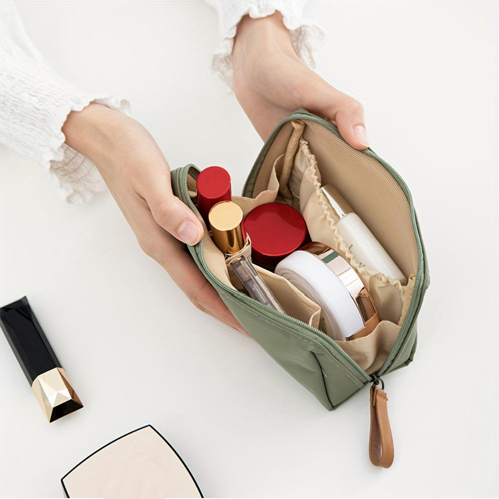 1pc Multifunctional Storage Pouch, Polyester Material Multi-Pocket Design Organizer, Compact Lipstick Pouch, Travel Organizer