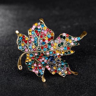 Farbiges Ahornblatt, perforiert, Brosche, Kragen, Dekoration, Abzeichen, Korsage, Damenschmuck