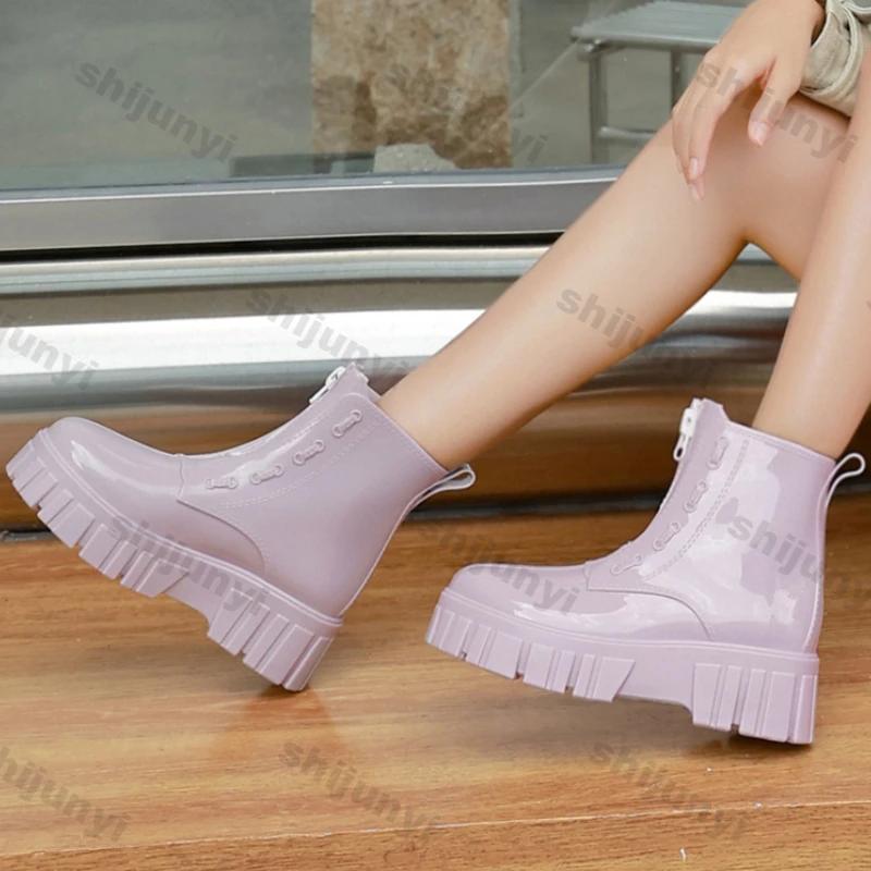 Fashion Women Thick Soled Rain Boots Non-Slip Fashion Outdoor Wear-resistant Rubber Waterproof Shoes Women Jelly Soft Soled Rain Boots