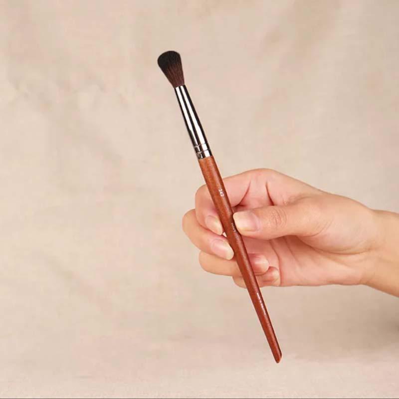 Soft Bristle Professional Makeup Brush Set: Blush, Eyeshadow, Powder & Single Piece Brush.