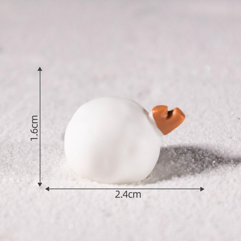Cute Micro-landscape Christmas Puppy Pig Playing with SnowSmall Animal Decorative Accessories Desktop Mini Ornaments