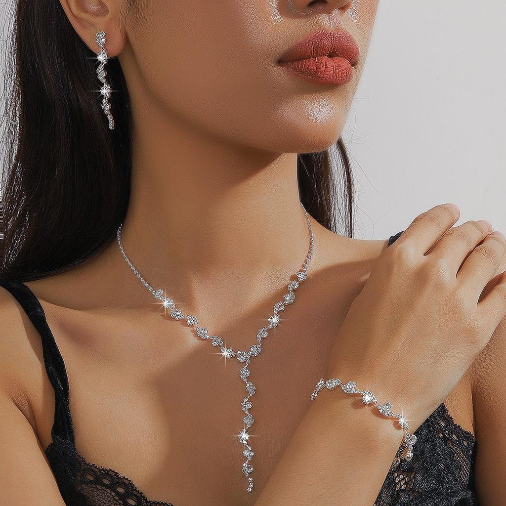 Conjunto de Colar e Brincos de Diamante de Luxo Acessórios para Festa Vestido de Casamento Jantar Corrente de Colar e Brincos de Strass da Moda para Meninas
