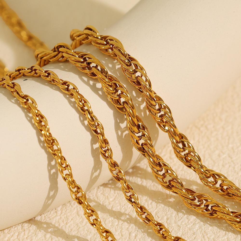 Coarse Twist Simple Butterfly Necklace Female Trendy Hip-Hop Water Waveform Bracelet Temperament Cold Titanium Steel Gold-Plated Collarbone Chain