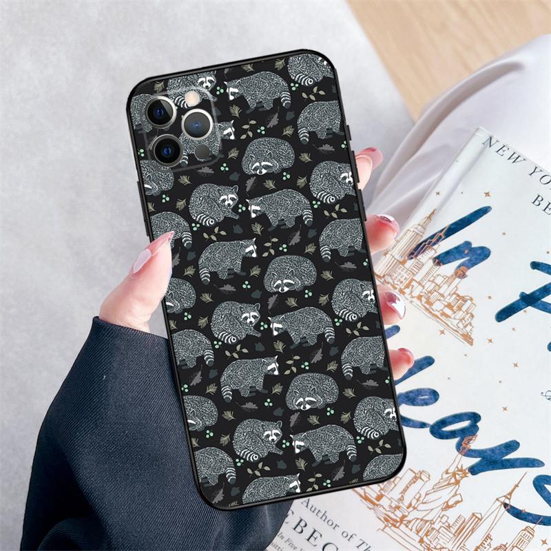 

Raccoon Animal Phone Case For iPhone 16 Pro Max 11 12 13 Mini 14 15 Pro Max 15 16 Plus XR 16e Cover Coque iPhone 16e