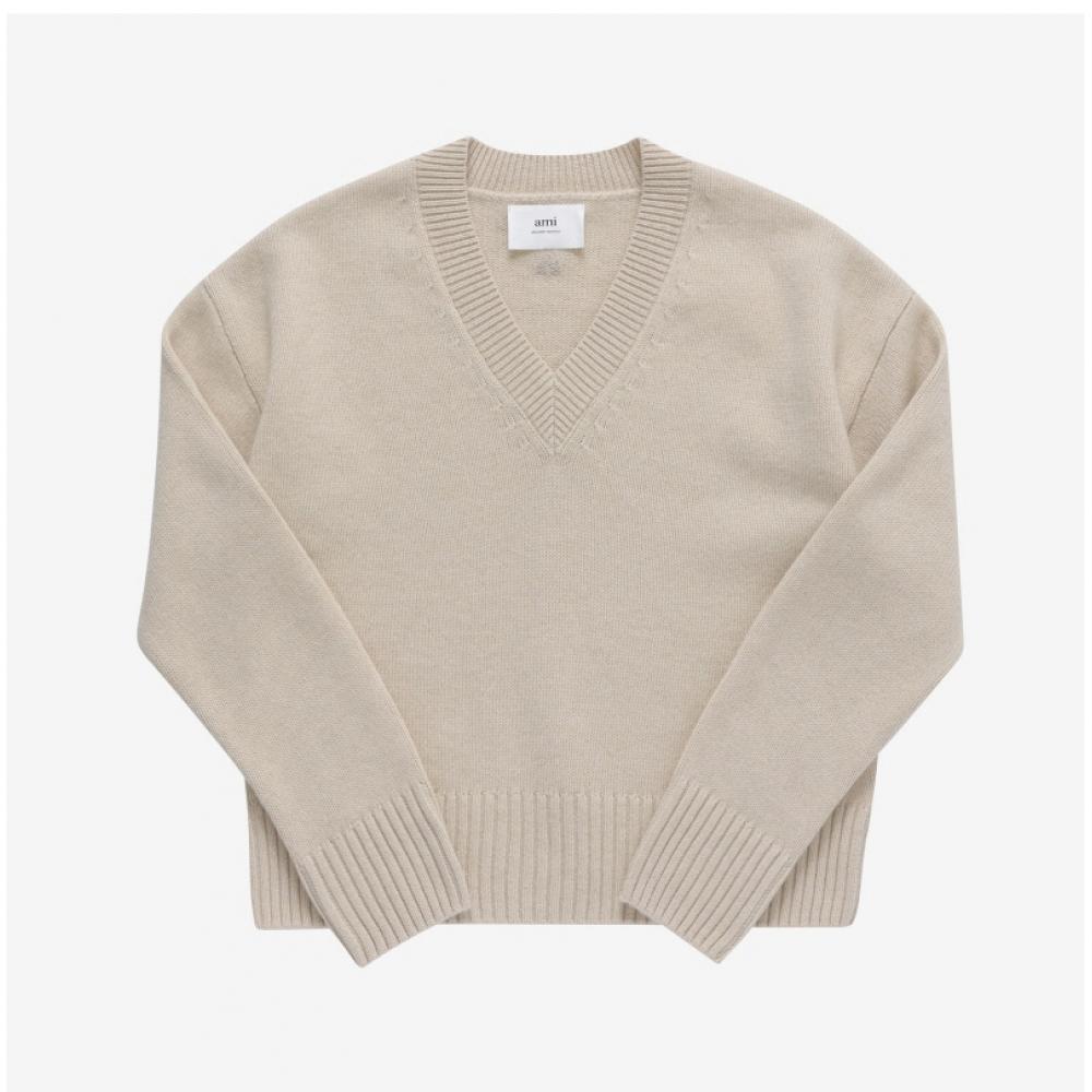 Ami Uks234 Kn0028 721 Ami De Coeur TOne On TOne Heart Logo V Neck Public Knit