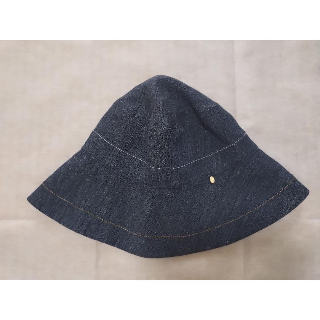 Used Beautiful Paras Palace reversible hat