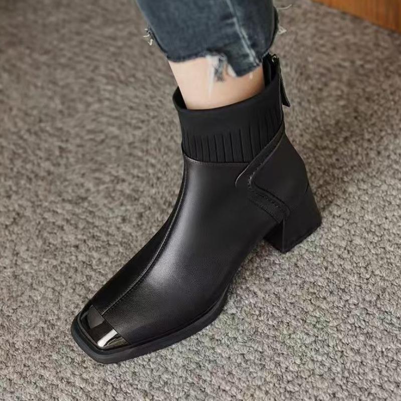 

2026 New Women Short Boots Back Zip Zipper Luxury Designer Ladies Rubber High Heel Fashion Pointy Ankle Boot 40 чорний
