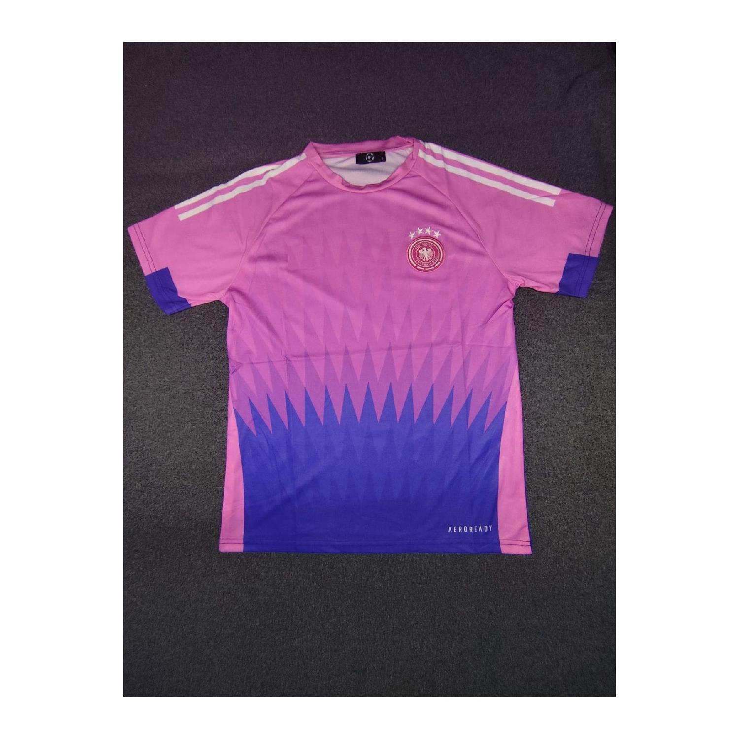 

Сборная Германии2024//2025 Новый сезон Без названия... XS розовый