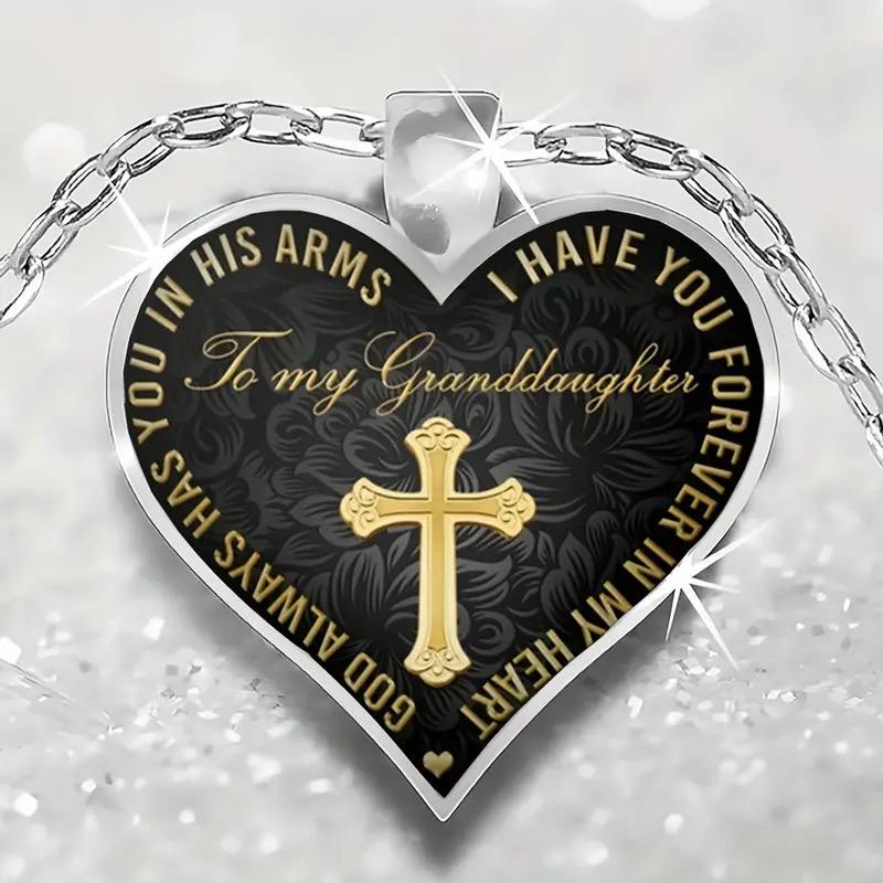 

Модное колье Модное колье в форме сердца